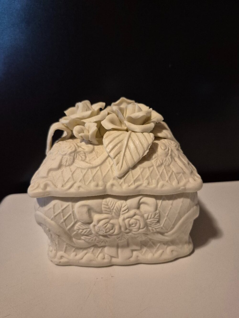 VINTAGE CREAM COLOR CERAMIC BISQUE FLORAL TRINKET BOX